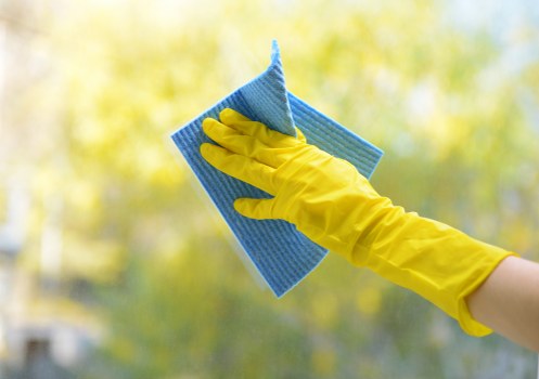 High-level window cleaning for a Knightsbridge building